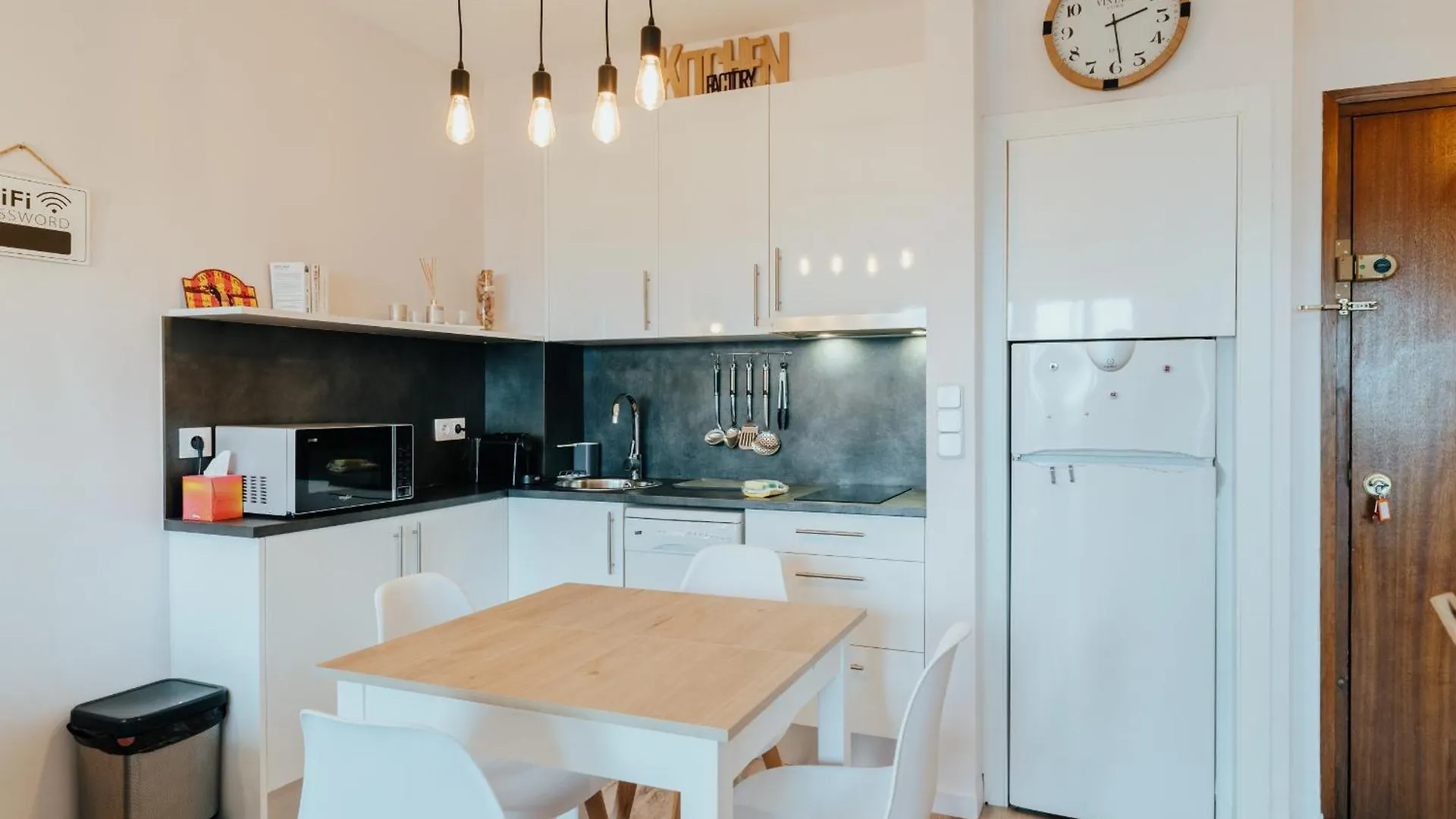 Welcs Apartamento 193 Emp Con Vistas Al Canal Empuriabrava