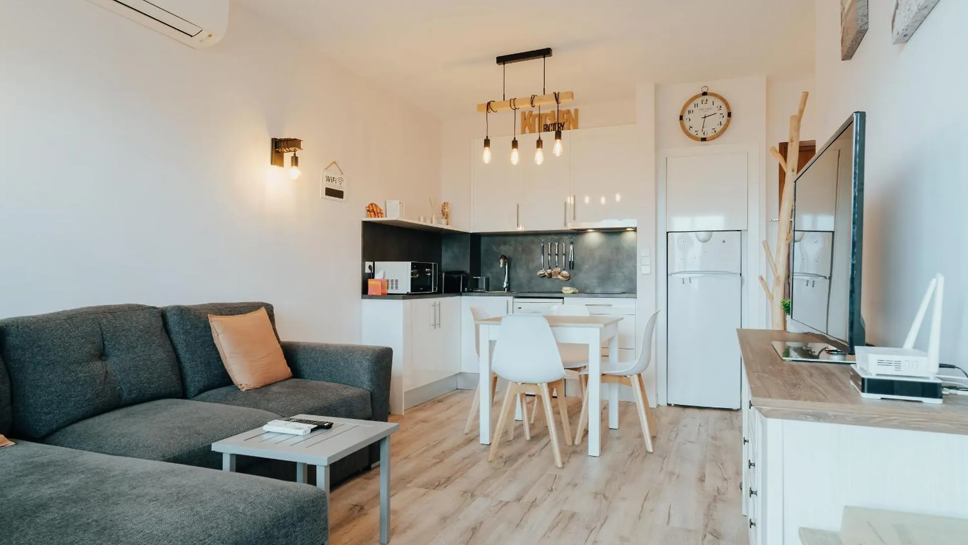 Welcs Apartamento 193 Emp Con Vistas Al Canal Empuriabrava 0*,  Spain